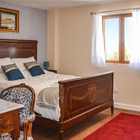Stunning In Poitou Charentes With Jacuzzi, Wifi And Outdoor Swimming Pool Σπίτι διακοπών Viennay