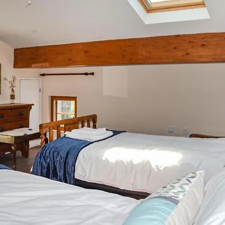 Σπίτι διακοπών Stunning In Poitou Charentes With Jacuzzi, Wifi And Outdoor Swimming Pool Viennay